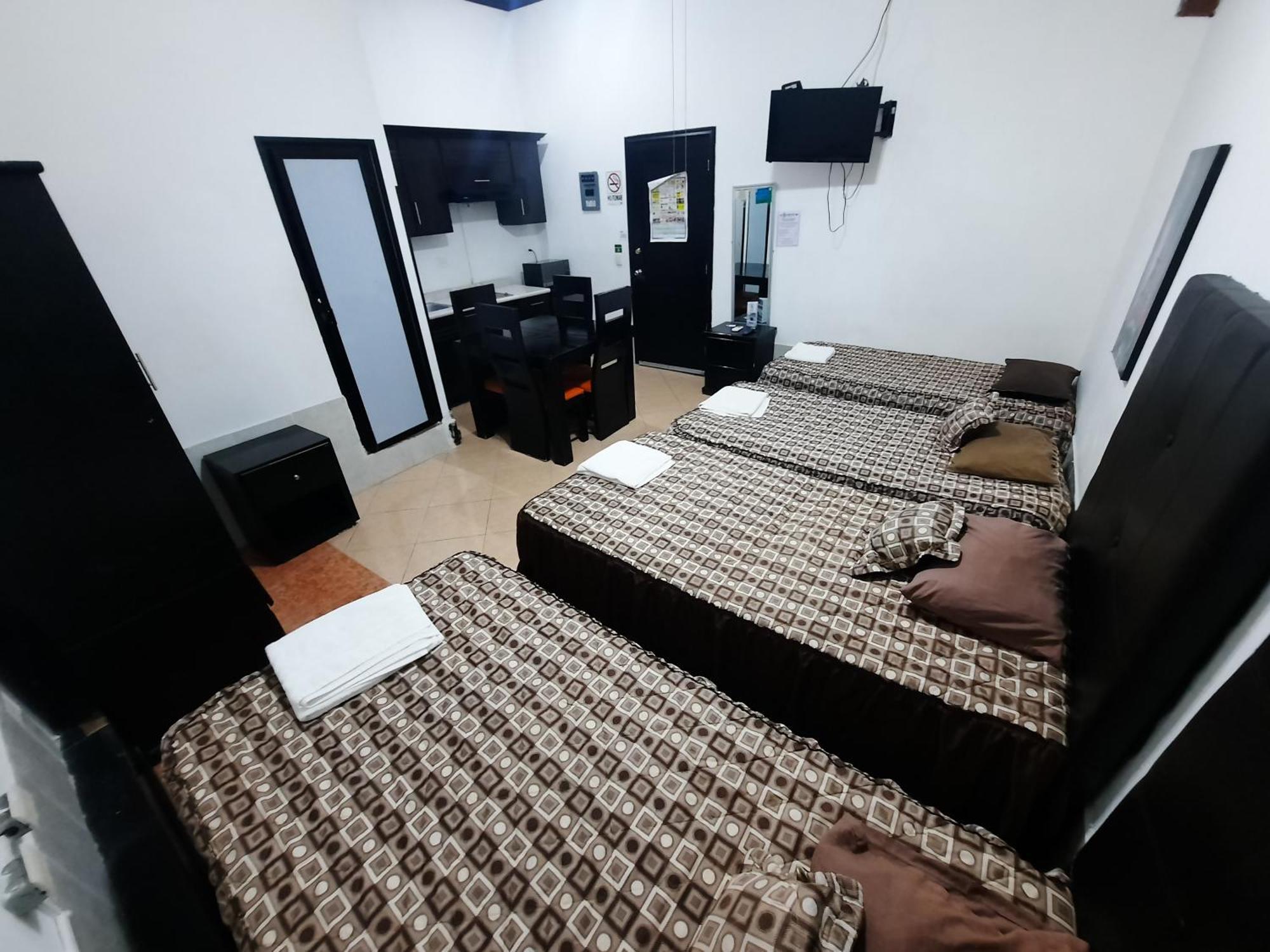 Hotel Garcias Suites, Linares Zimmer foto