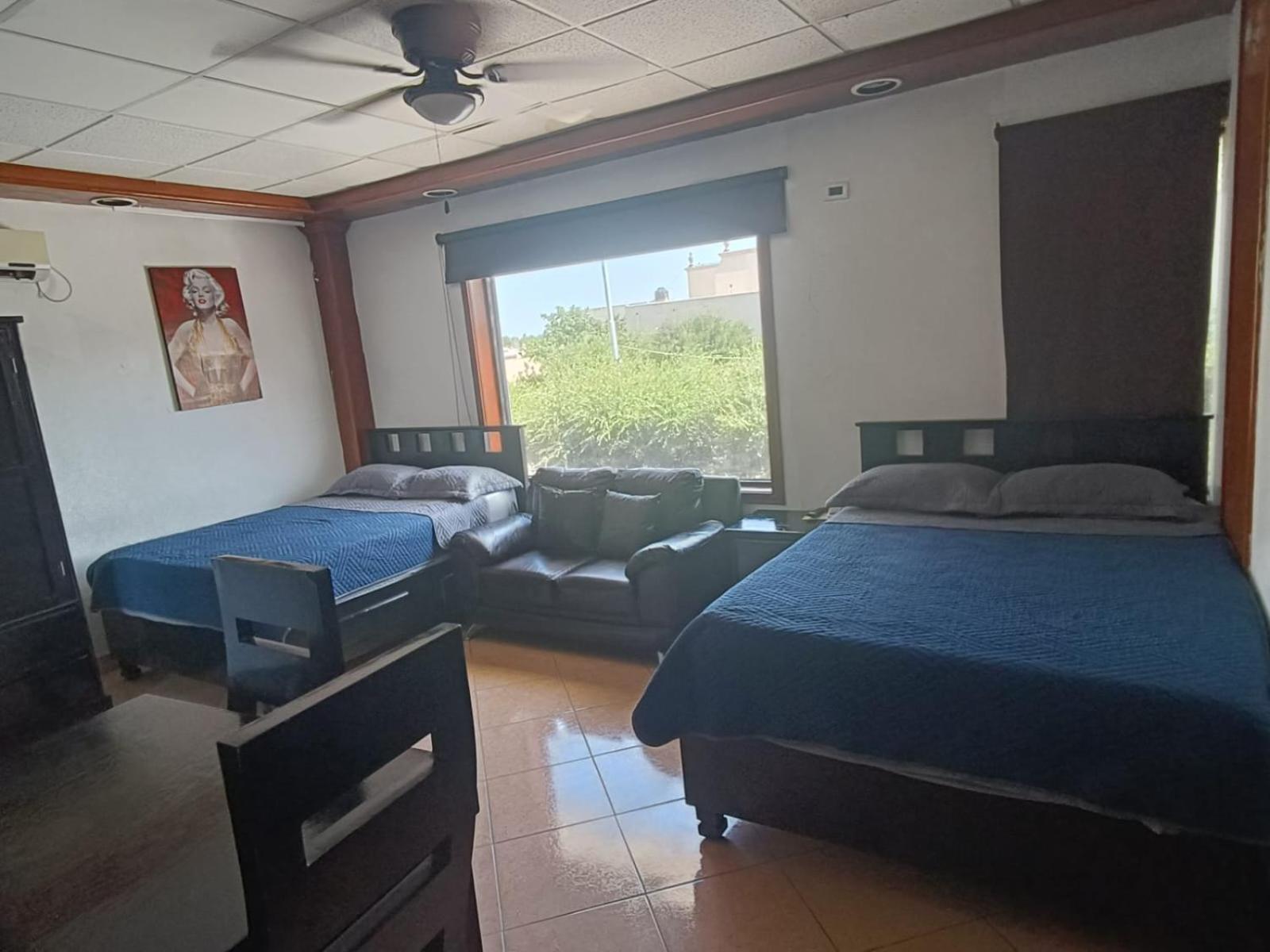 Hotel Garcias Suites, Linares Exterior foto
